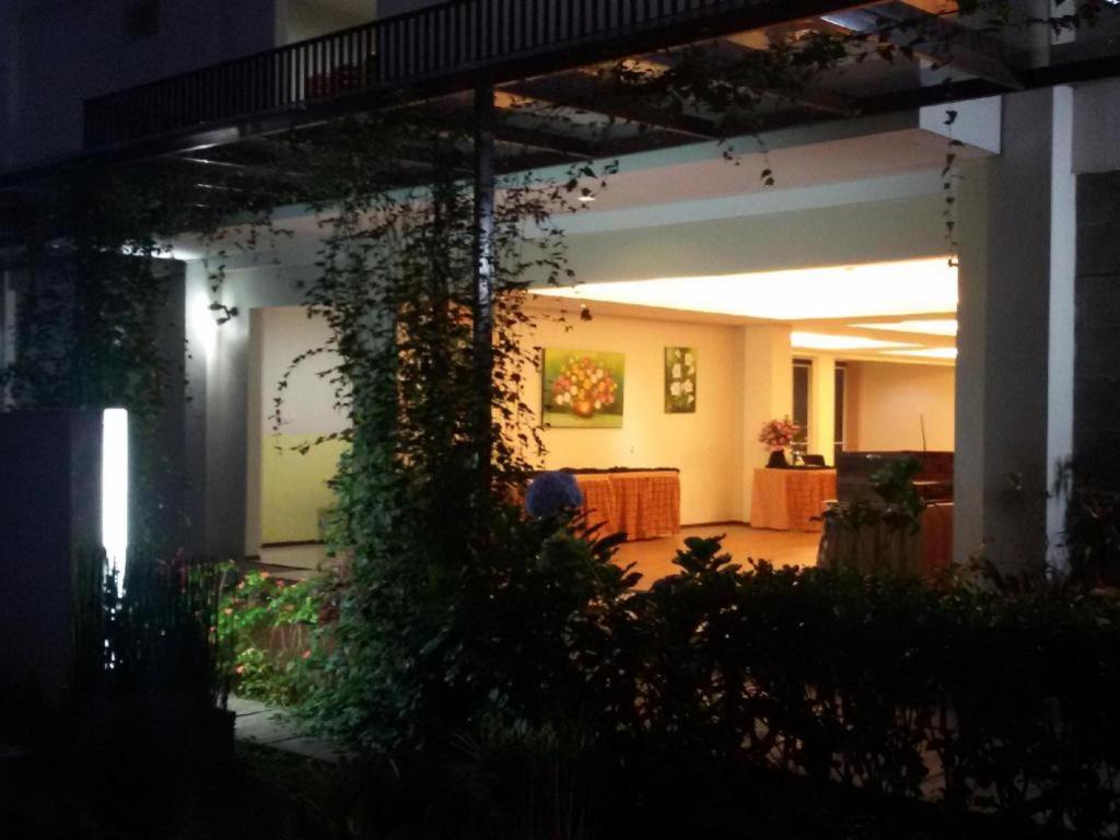 Hotel Rosa Puncak